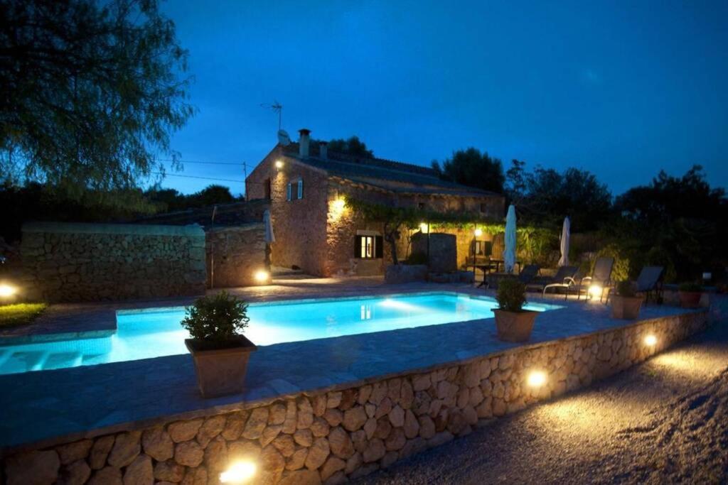 Villa The Old Sencelles